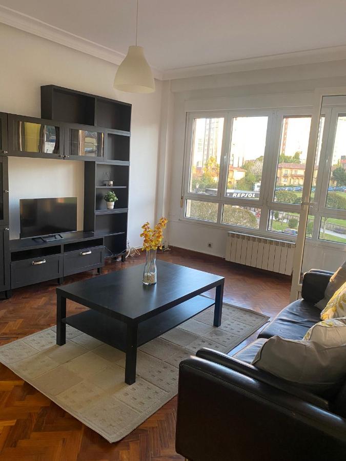 Apartamento Buenavista En โอเบียโด ภายนอก รูปภาพ